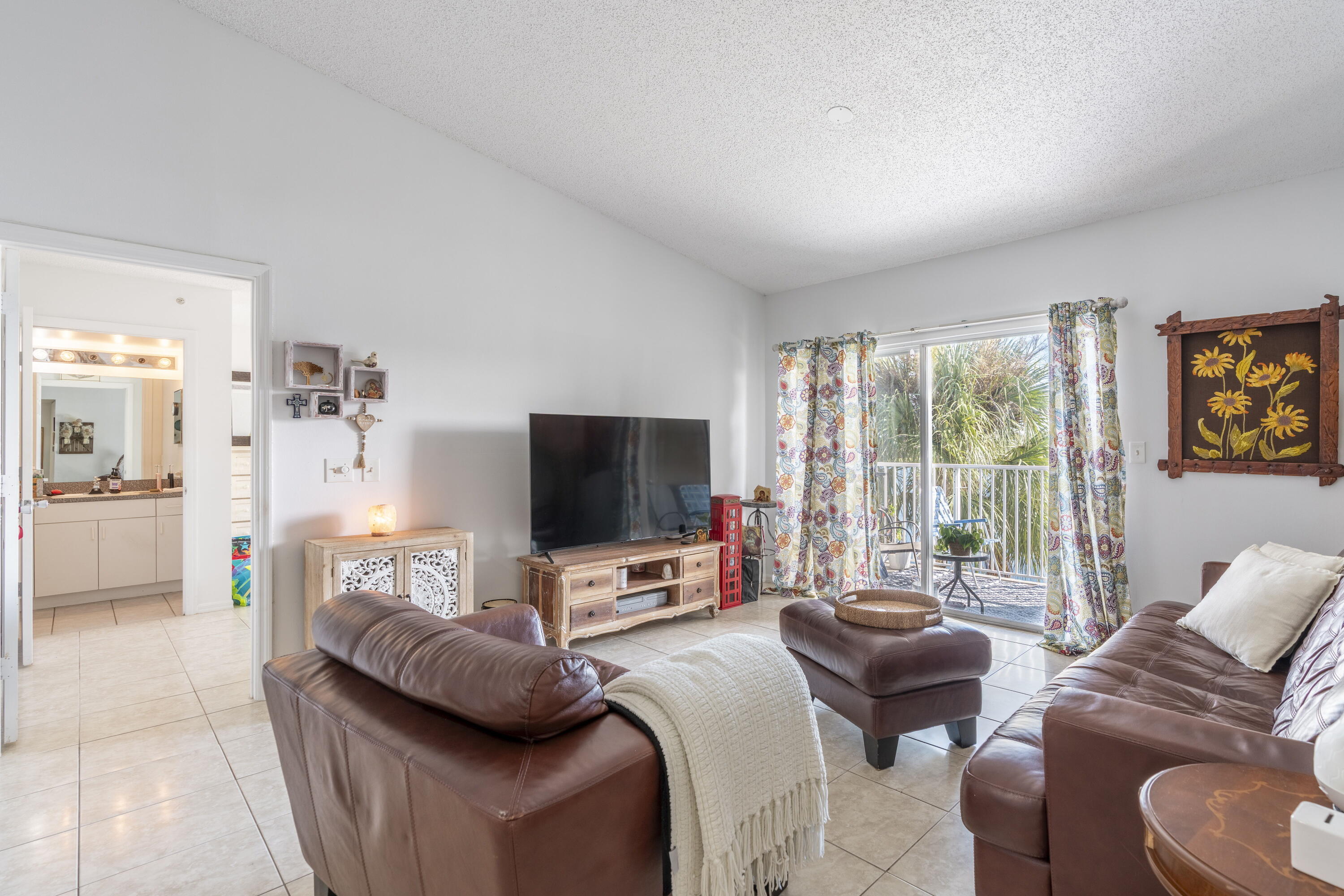 EVERGREEN LAKES CONDO - Residential