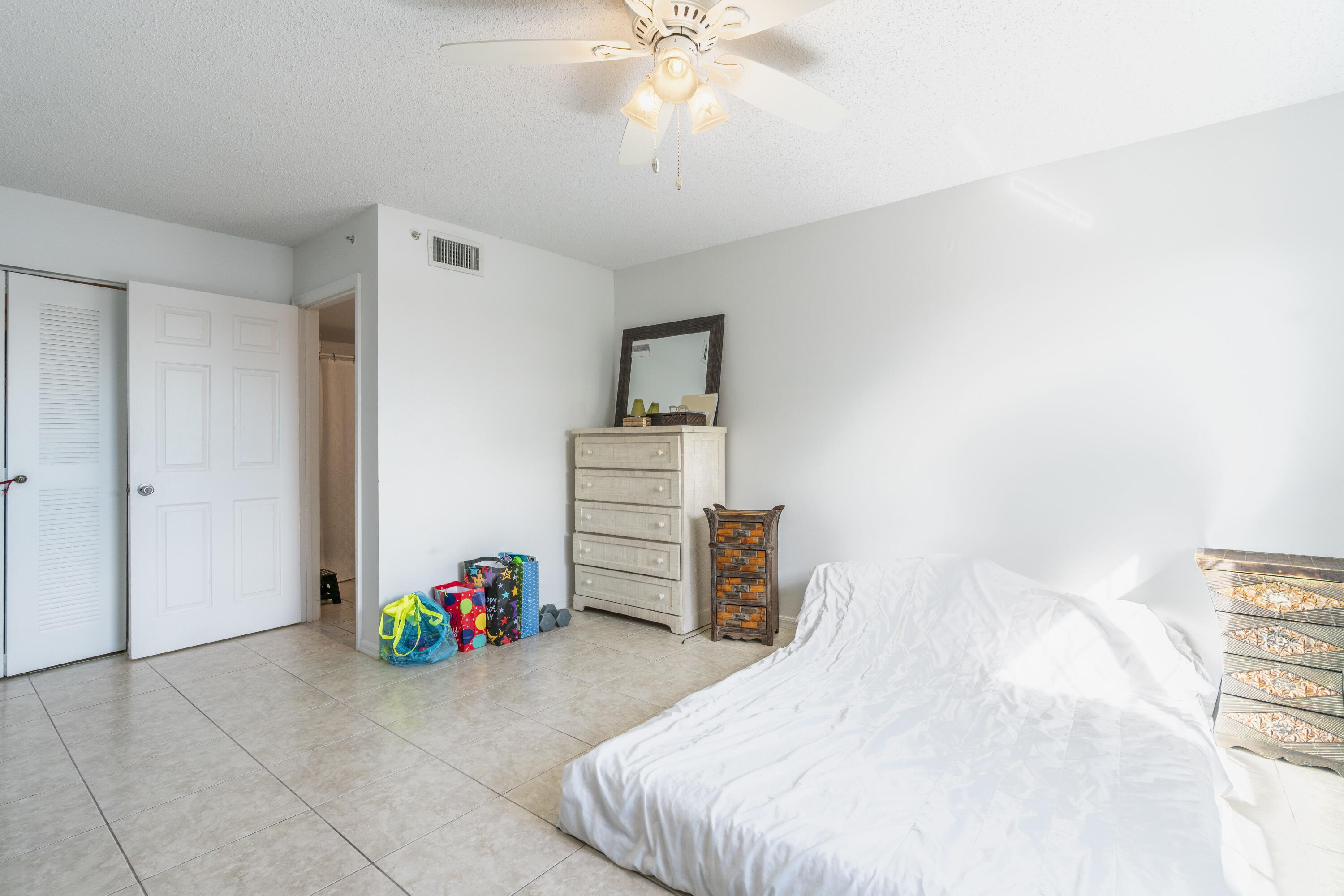 EVERGREEN LAKES CONDO - Residential