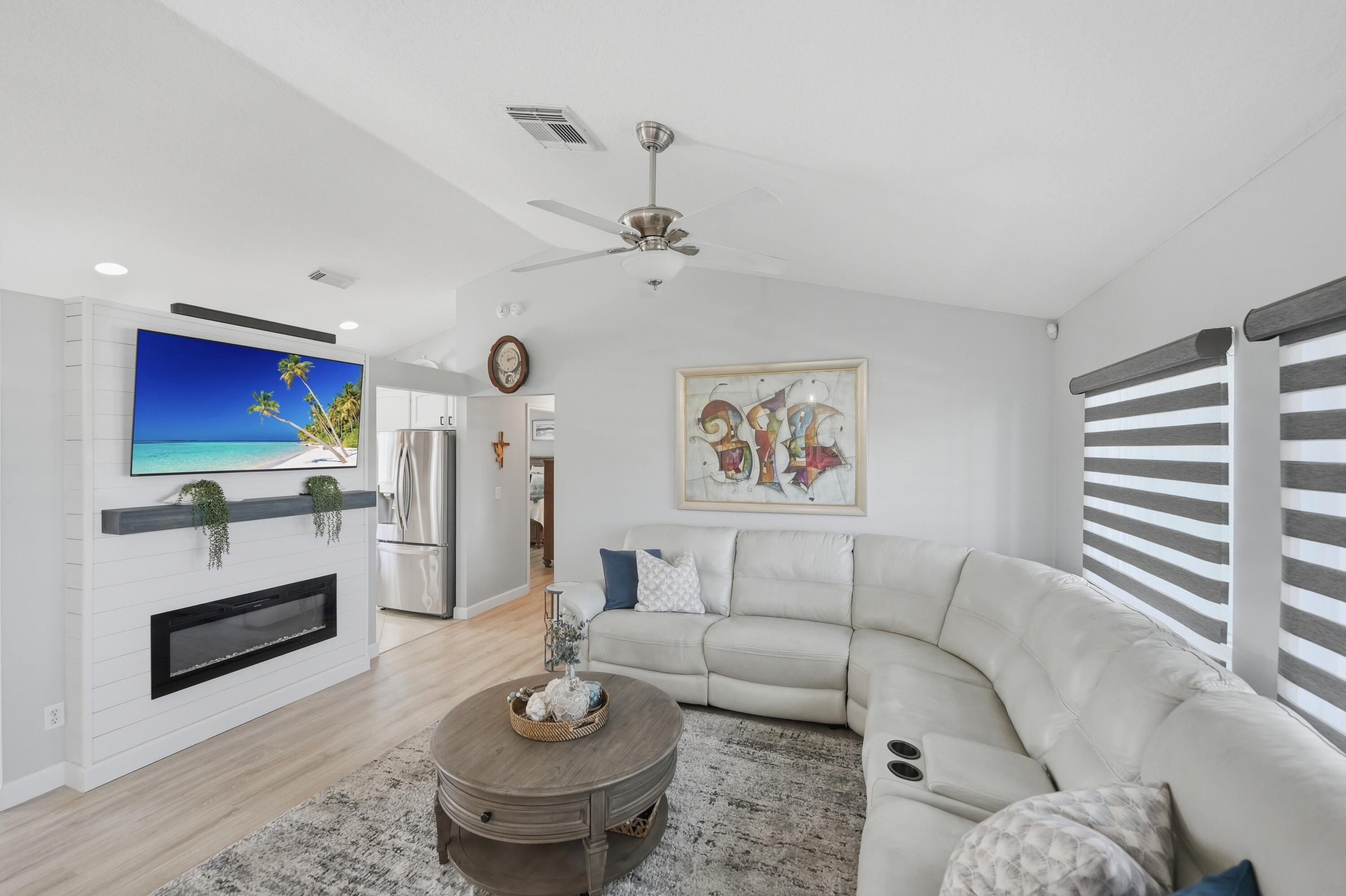 PORT ST LUCIE SECTION 46 1ST REPLAT - Residential