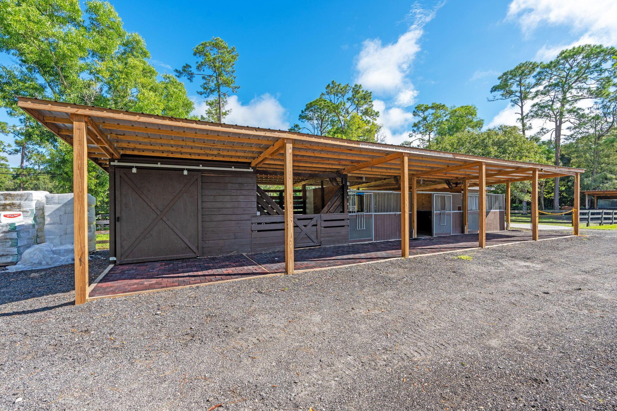 LOXAHATCHEE GROVES - Residential Lease