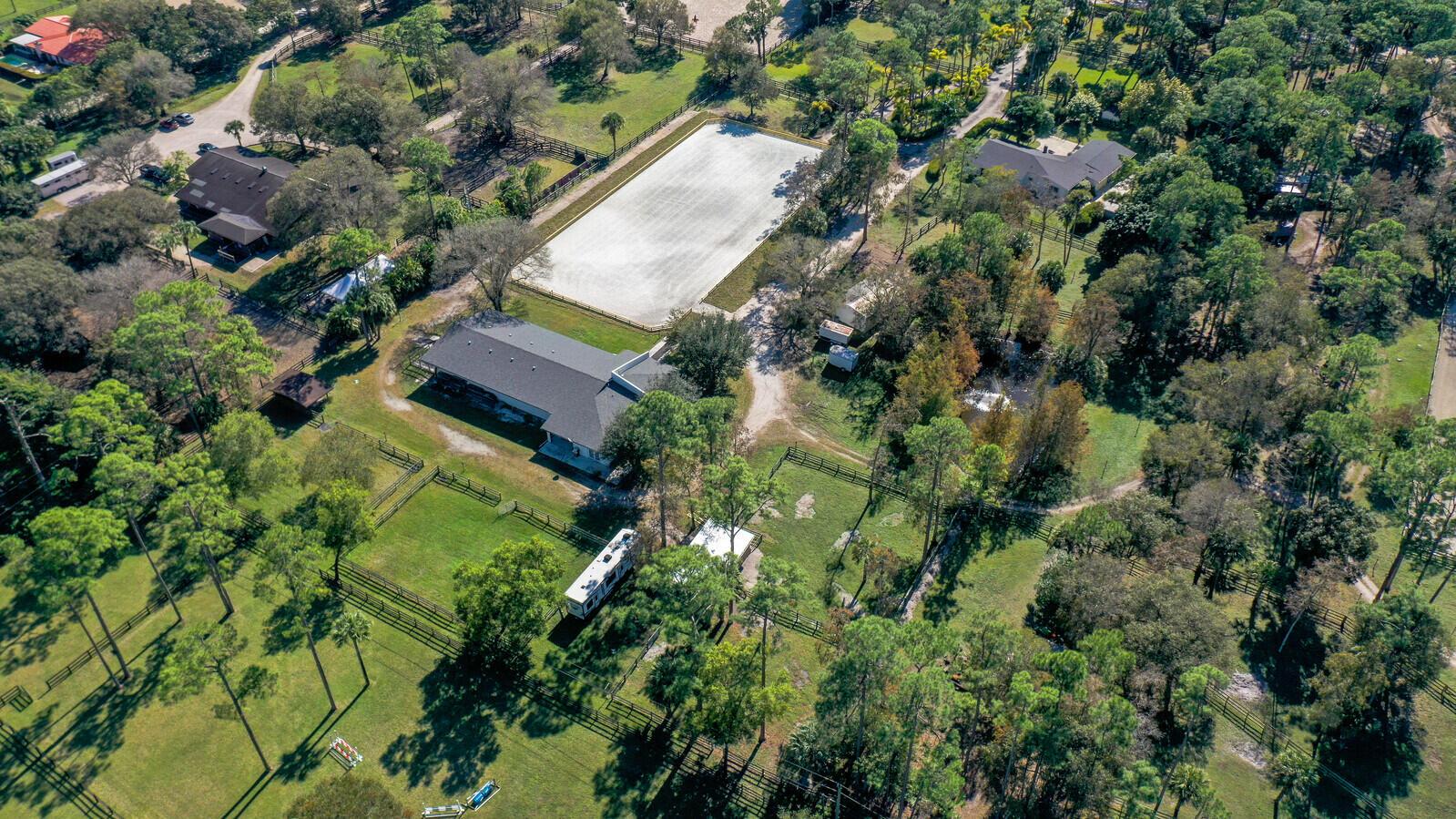 LOXAHATCHEE GROVES - Residential Lease