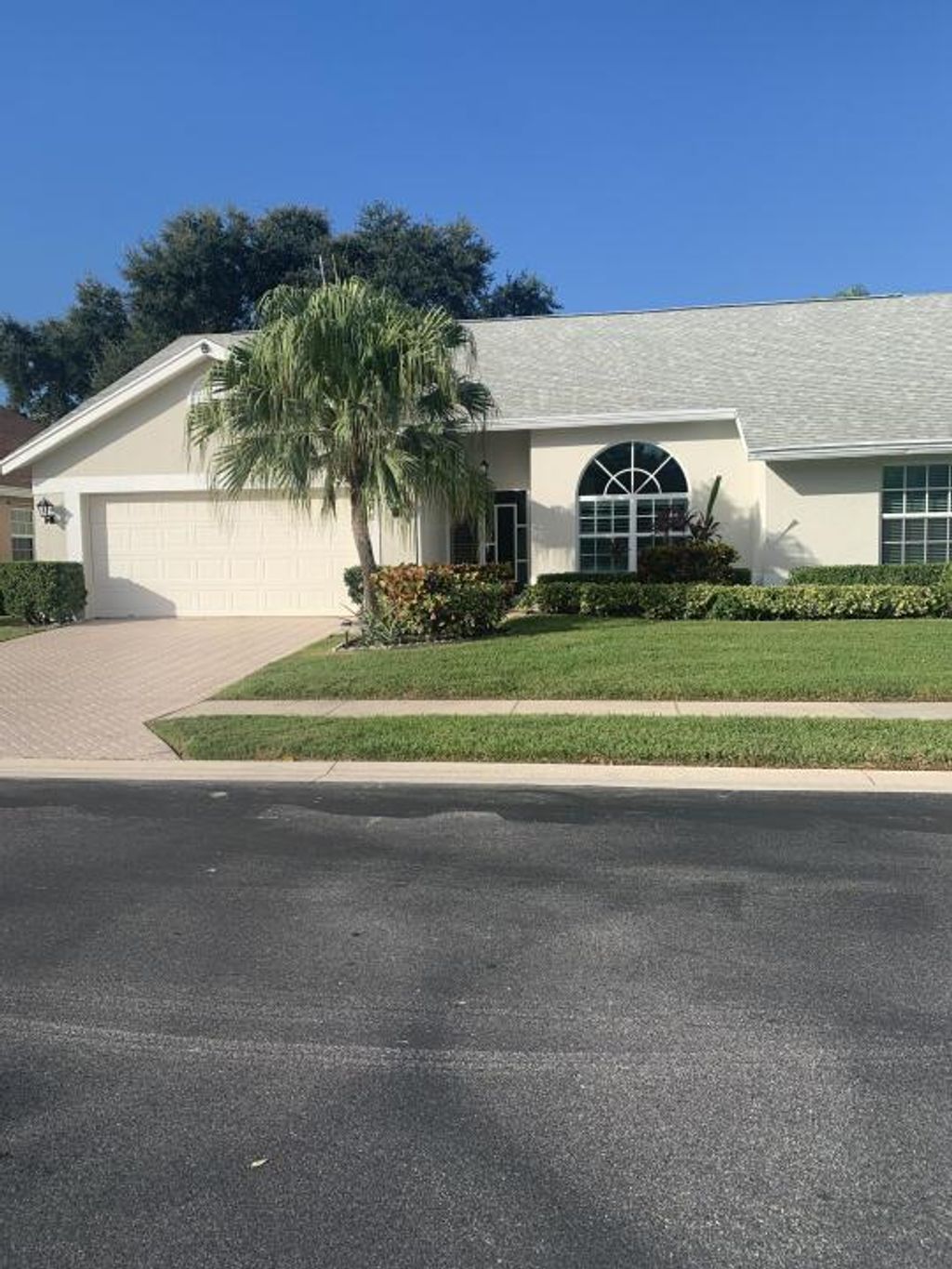 Photo of 288 Moccasin Trail W, Jupiter, FL 33458 (MLS # R10931784)