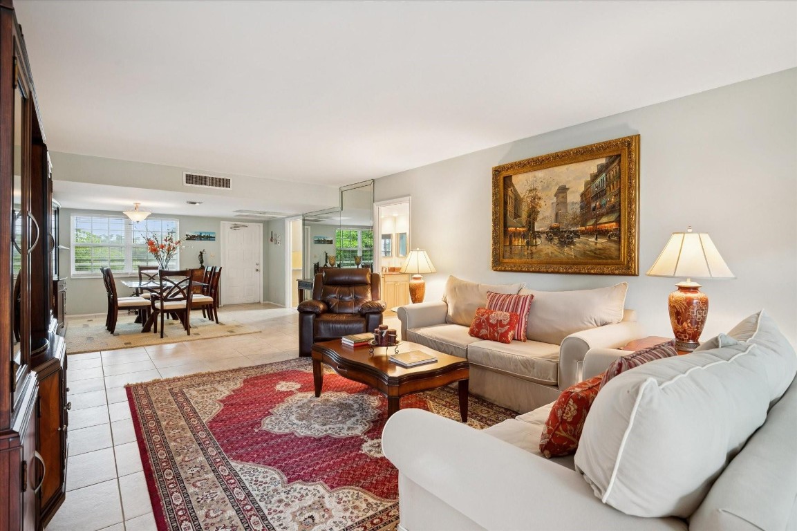 No 76 Palm-Aire Country C - Residential Lease