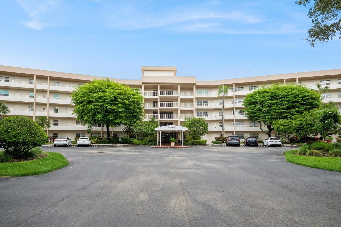 No 76 Palm-Aire Country C - Residential Lease