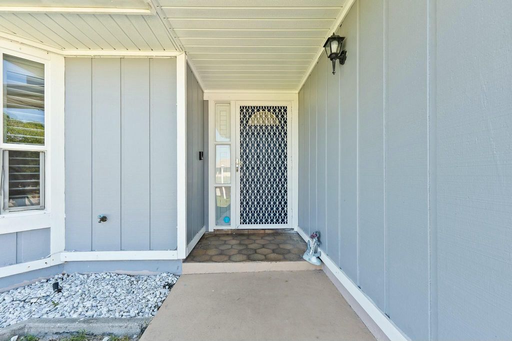 Photo of 1462 SE Merion Court, Port Saint Lucie, FL 34952 (MLS # R11070947)