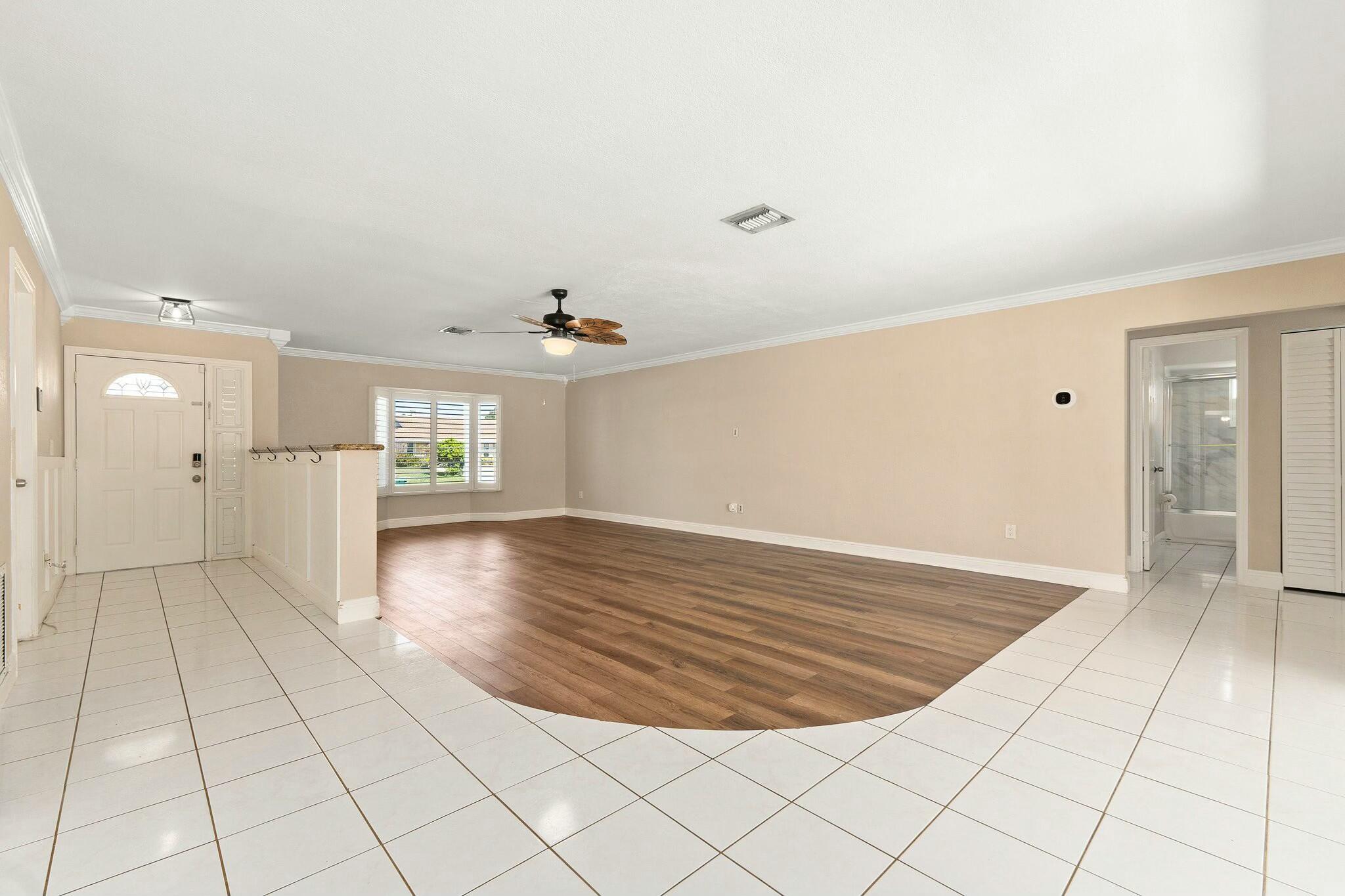 1462 SE Merion Court