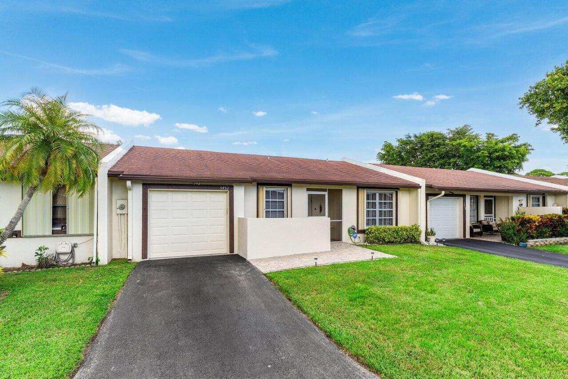 View photos, virtual tours, details... 5452 Laurel Oak Street