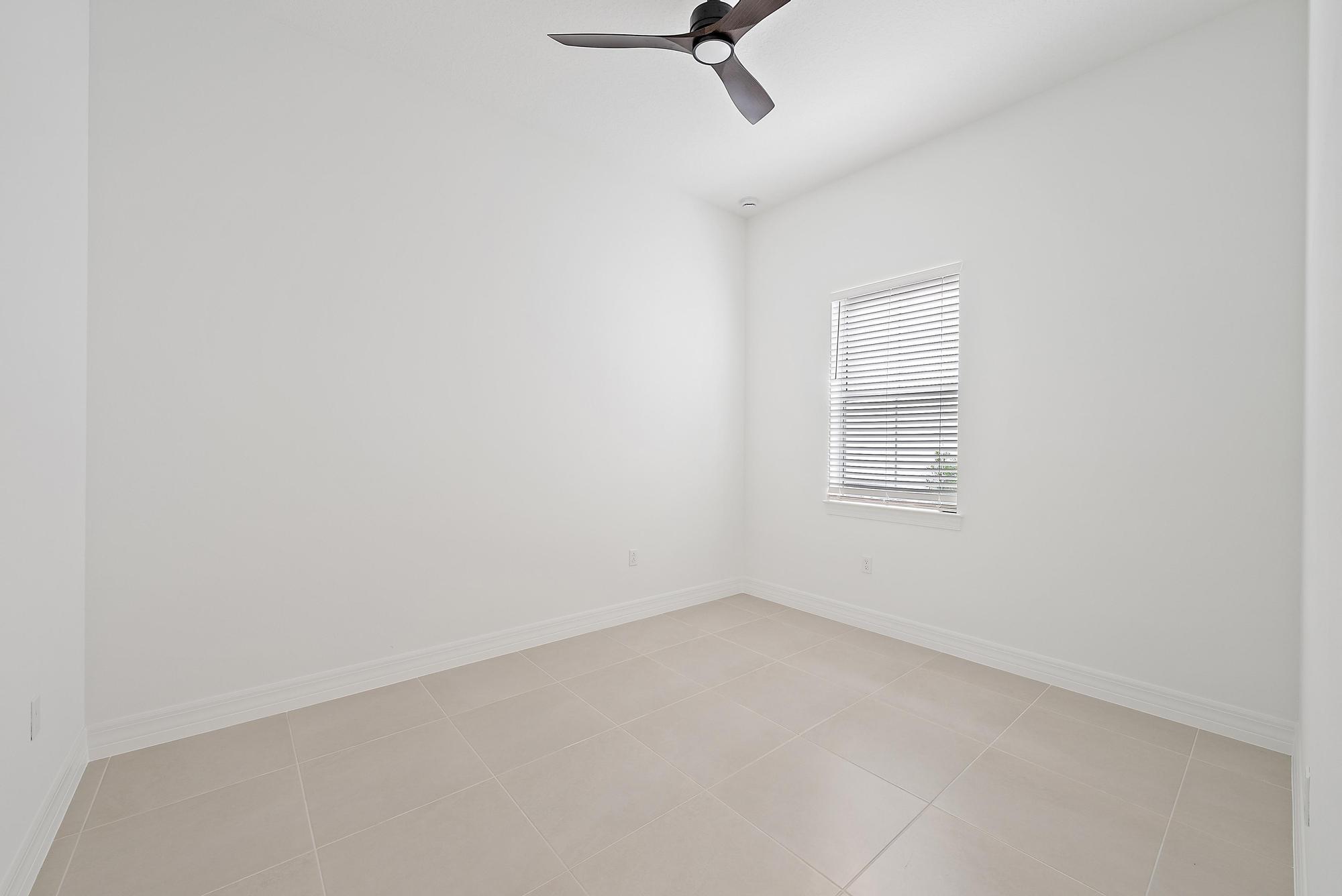 AVENIR - Residential Lease