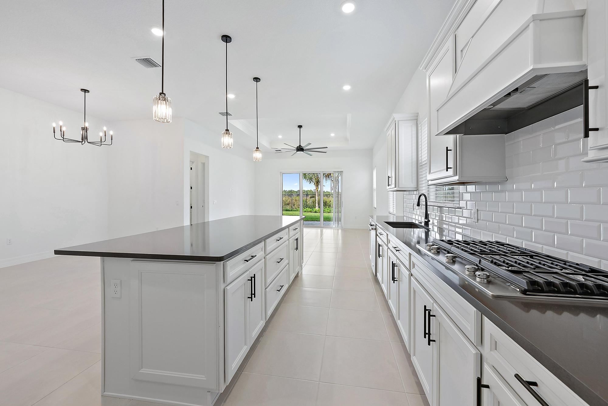 AVENIR - Residential Lease