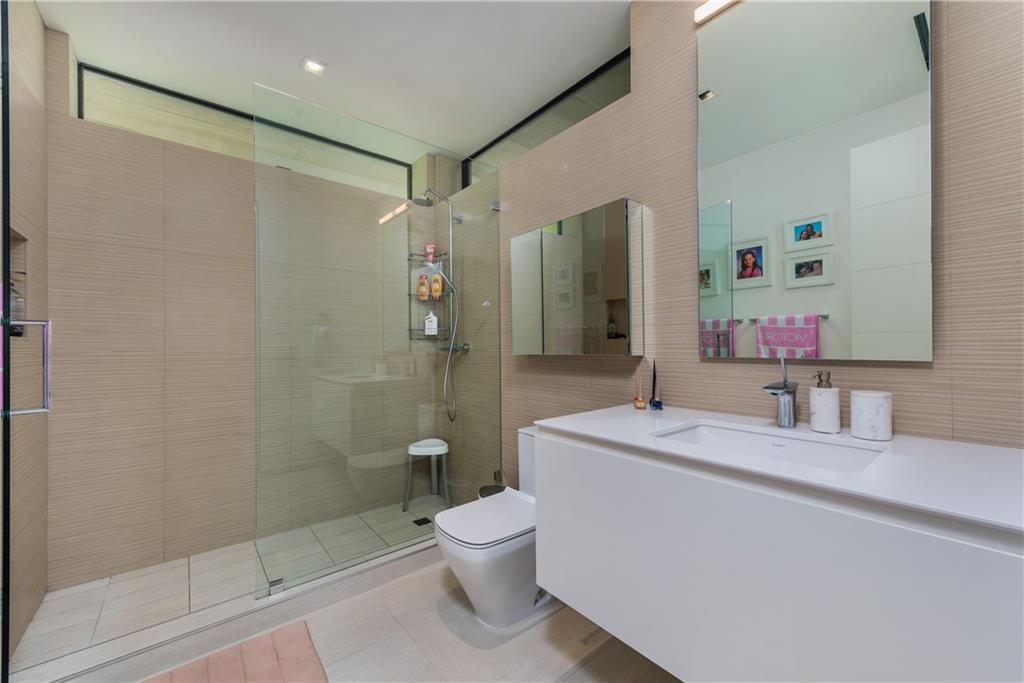 Riviera 6-17 B - Residential