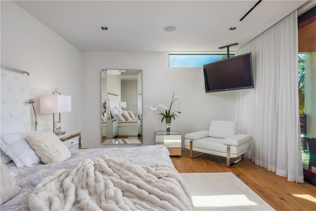 Riviera 6-17 B - Residential