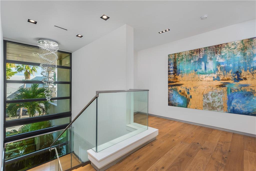 Riviera 6-17 B - Residential