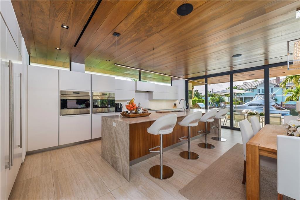 Riviera 6-17 B - Residential