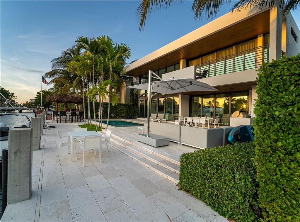 Riviera 6-17 B - Residential