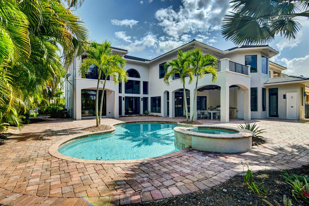 THE OAKS AT BOCA RATON - Residential