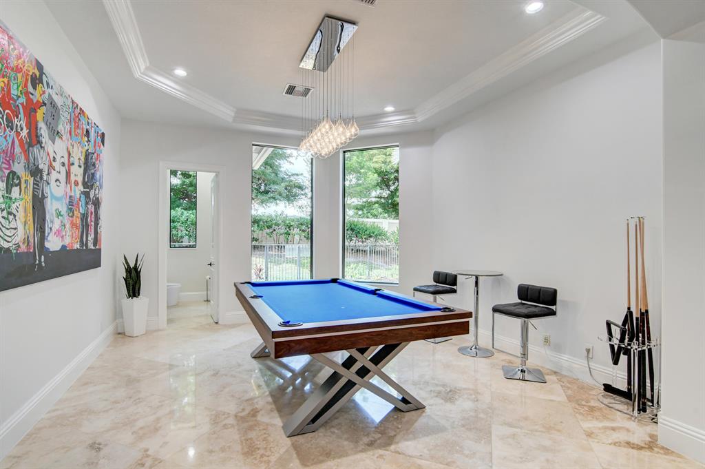 THE OAKS AT BOCA RATON - Residential