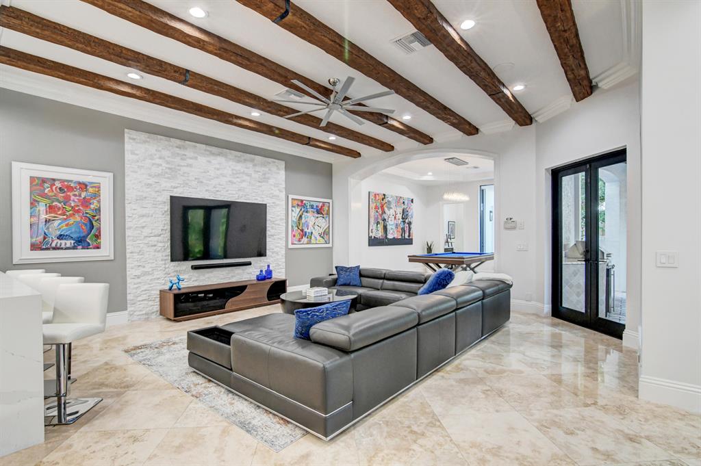 THE OAKS AT BOCA RATON - Residential