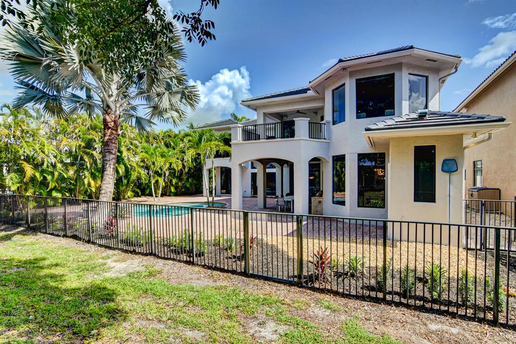 THE OAKS AT BOCA RATON - Residential