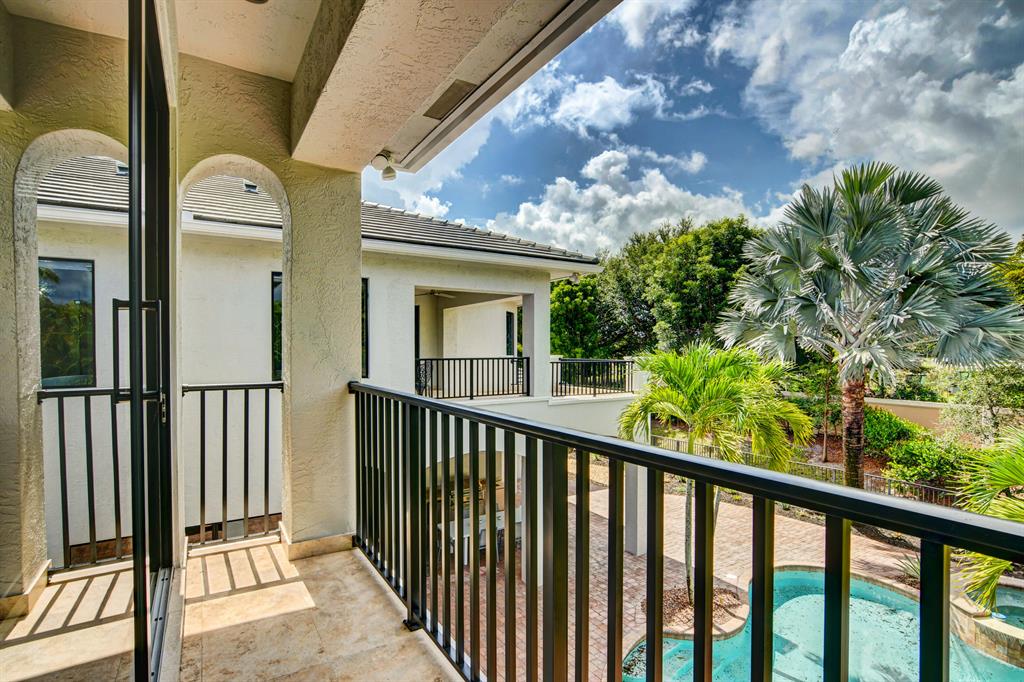 THE OAKS AT BOCA RATON - Residential