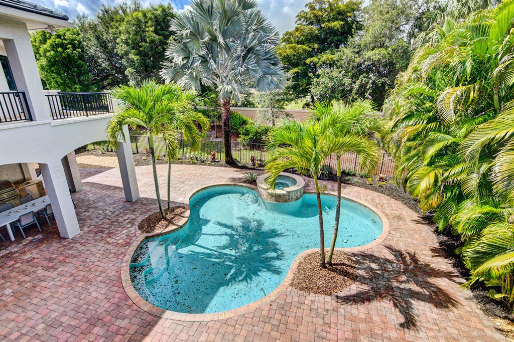 THE OAKS AT BOCA RATON - Residential