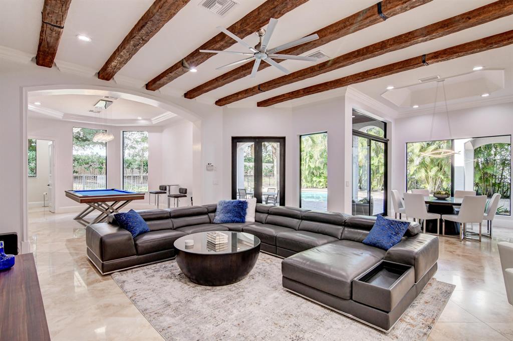 THE OAKS AT BOCA RATON - Residential