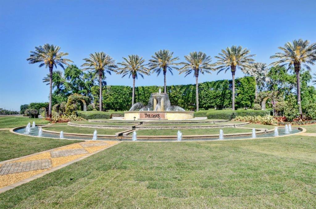 THE OAKS AT BOCA RATON - Residential