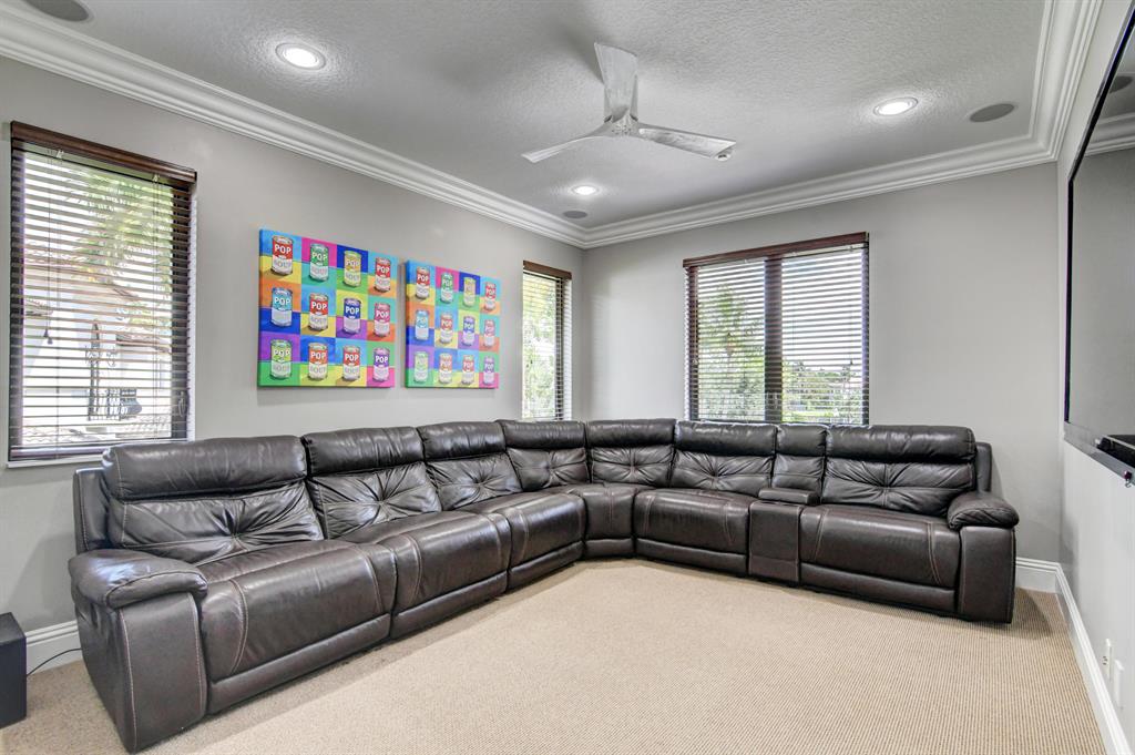 THE OAKS AT BOCA RATON - Residential