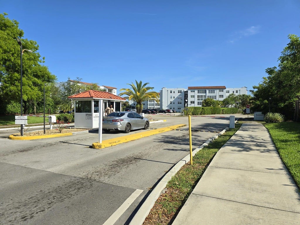Photo of 2860 SOMERSET Drive #317K, Lauderdale Lakes, FL 33311 (MLS # B26073991)