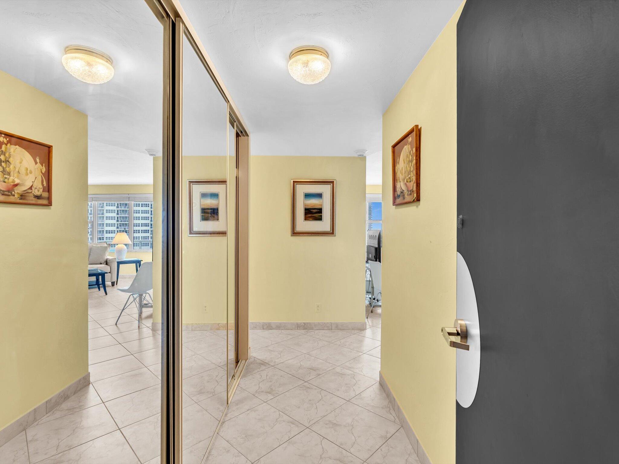 3300 NE 36th Street 721, Fort Lauderdale, FL, 33308/$365,000 3 3300 NE 36th Street 721