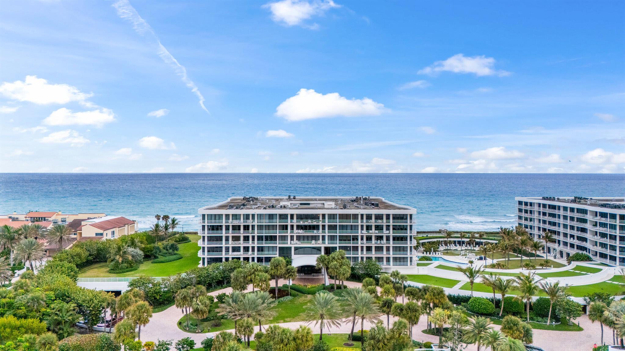 TWO THOUSAND COND AT SLOA - Residential