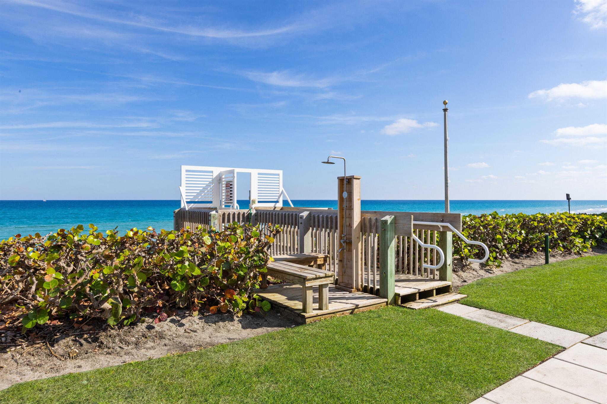 TWO THOUSAND COND AT SLOA - Residential