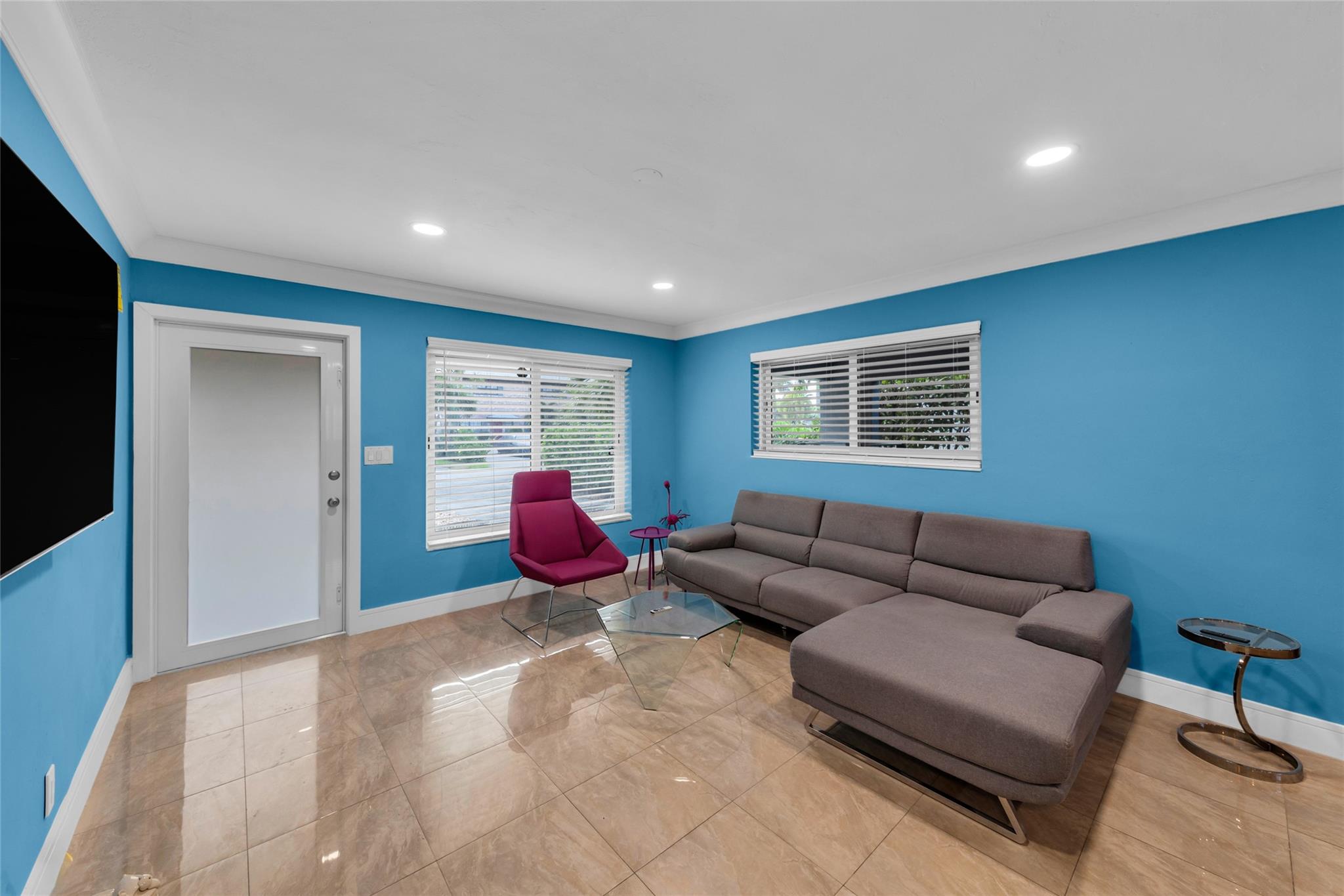 2108 NE 11th Ave