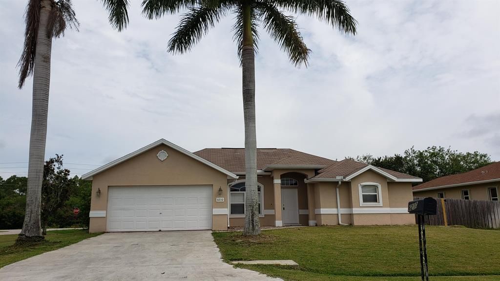 Photo of 6210 NW Gatun Court, Port Saint Lucie, FL 34986 (MLS # R10715932)