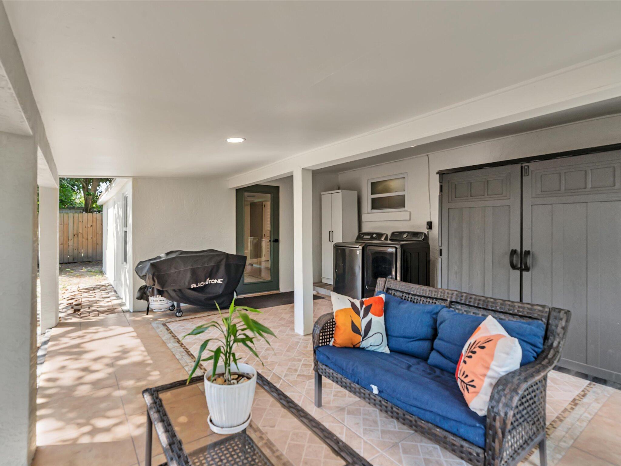 MODEL LAND CO SUB OF TRS 1 & 2 (UNREC) ON AM-60 - Residential