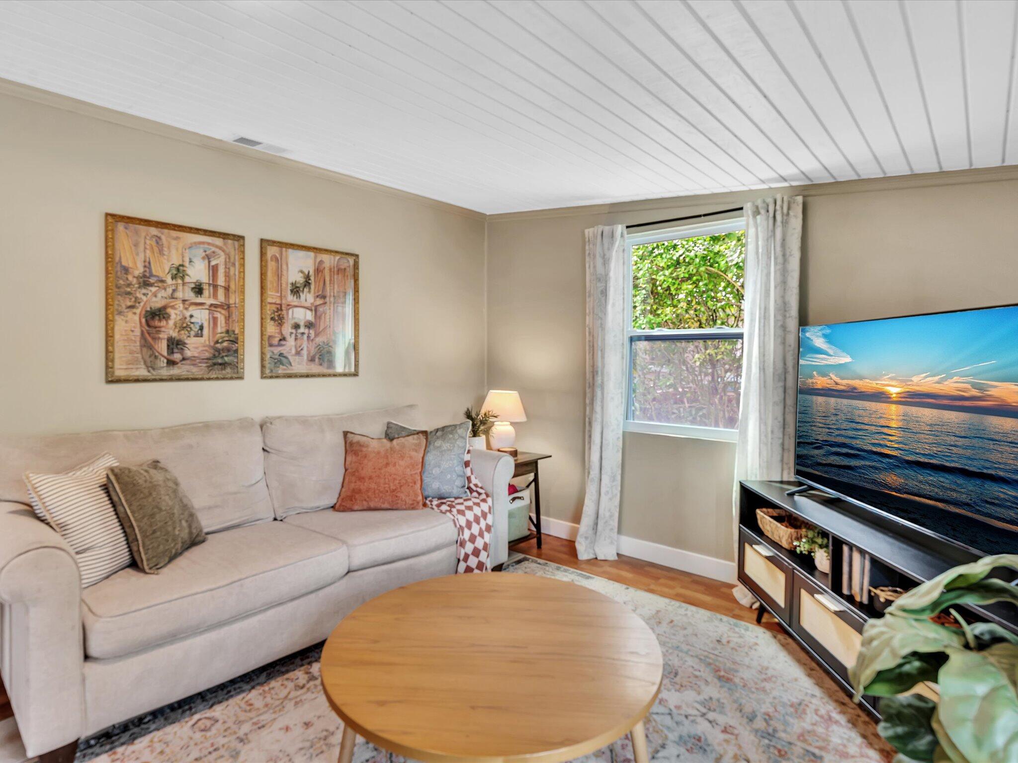 MODEL LAND CO SUB OF TRS 1 & 2 (UNREC) ON AM-60 - Residential