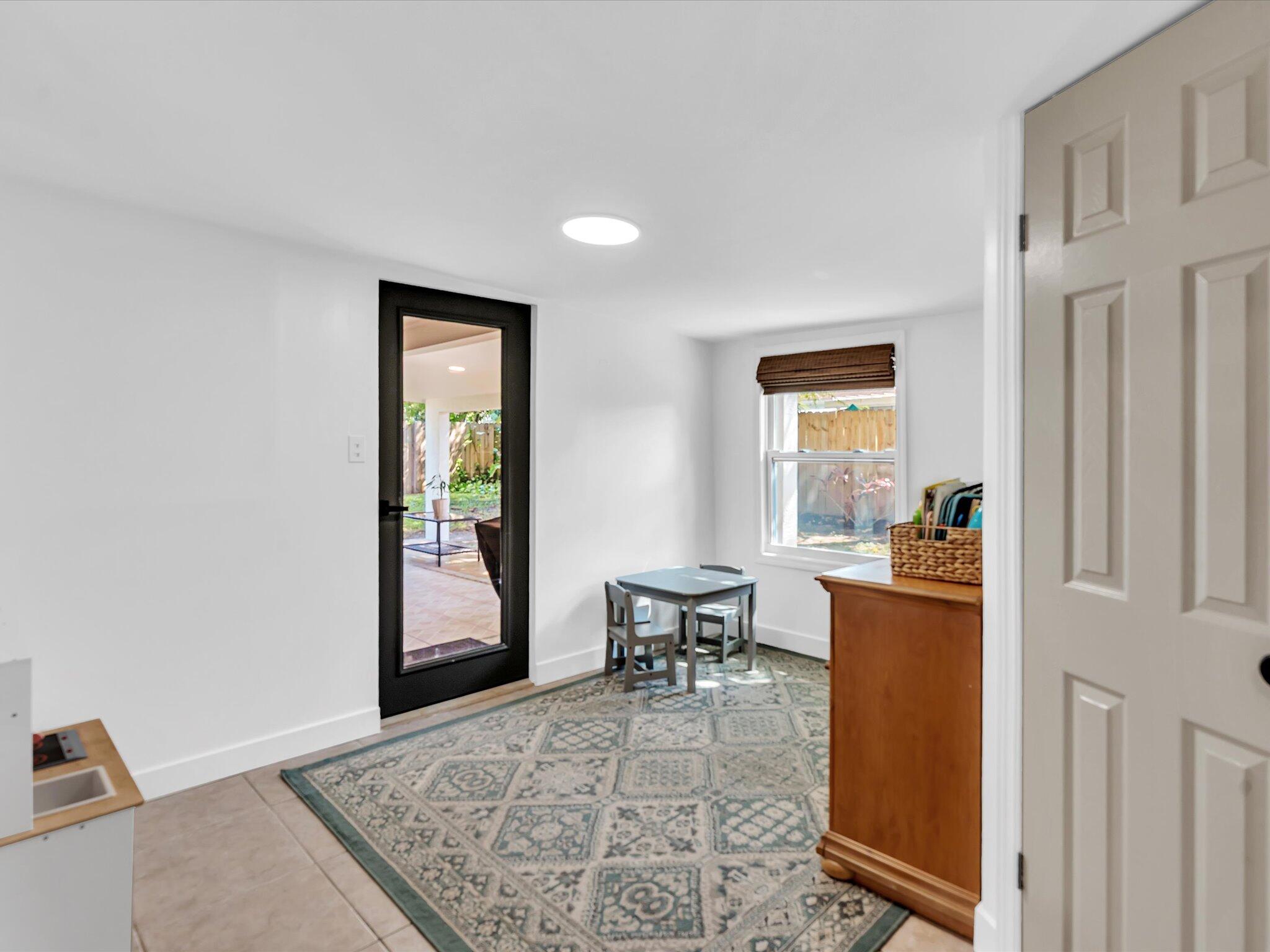 MODEL LAND CO SUB OF TRS 1 & 2 (UNREC) ON AM-60 - Residential