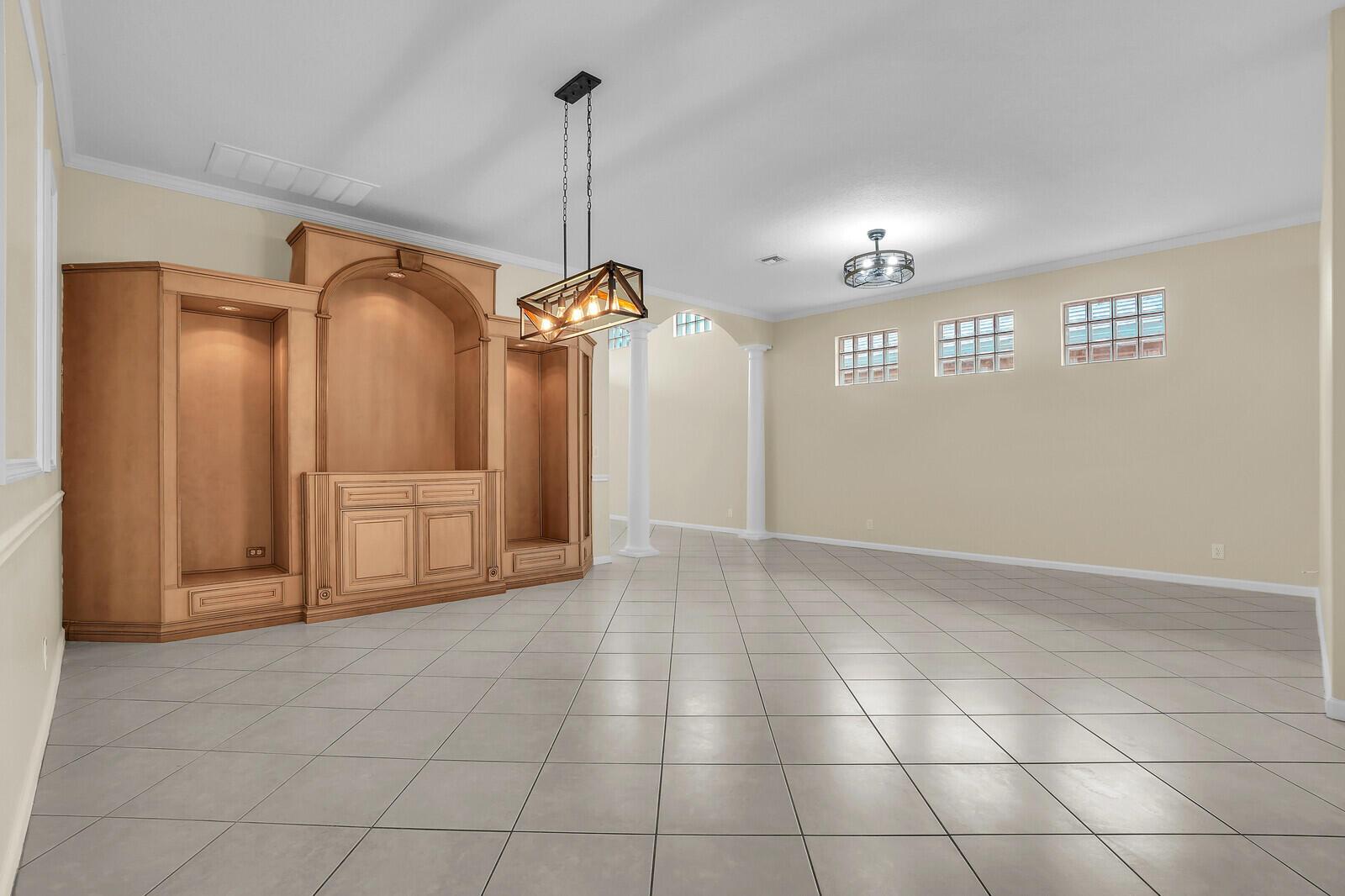 HIGHLAND GLEN - Residential Lease