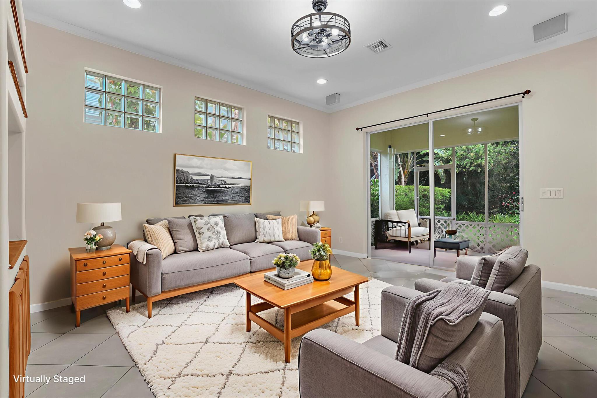 HIGHLAND GLEN - Residential Lease