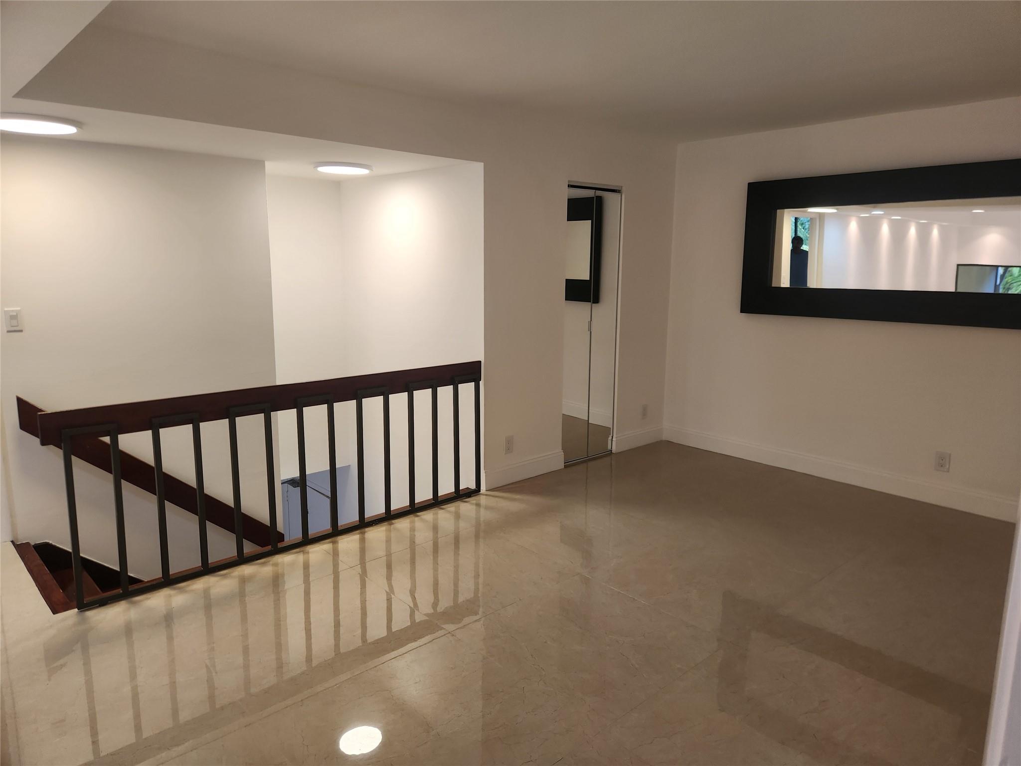 Coronado condo - Residential