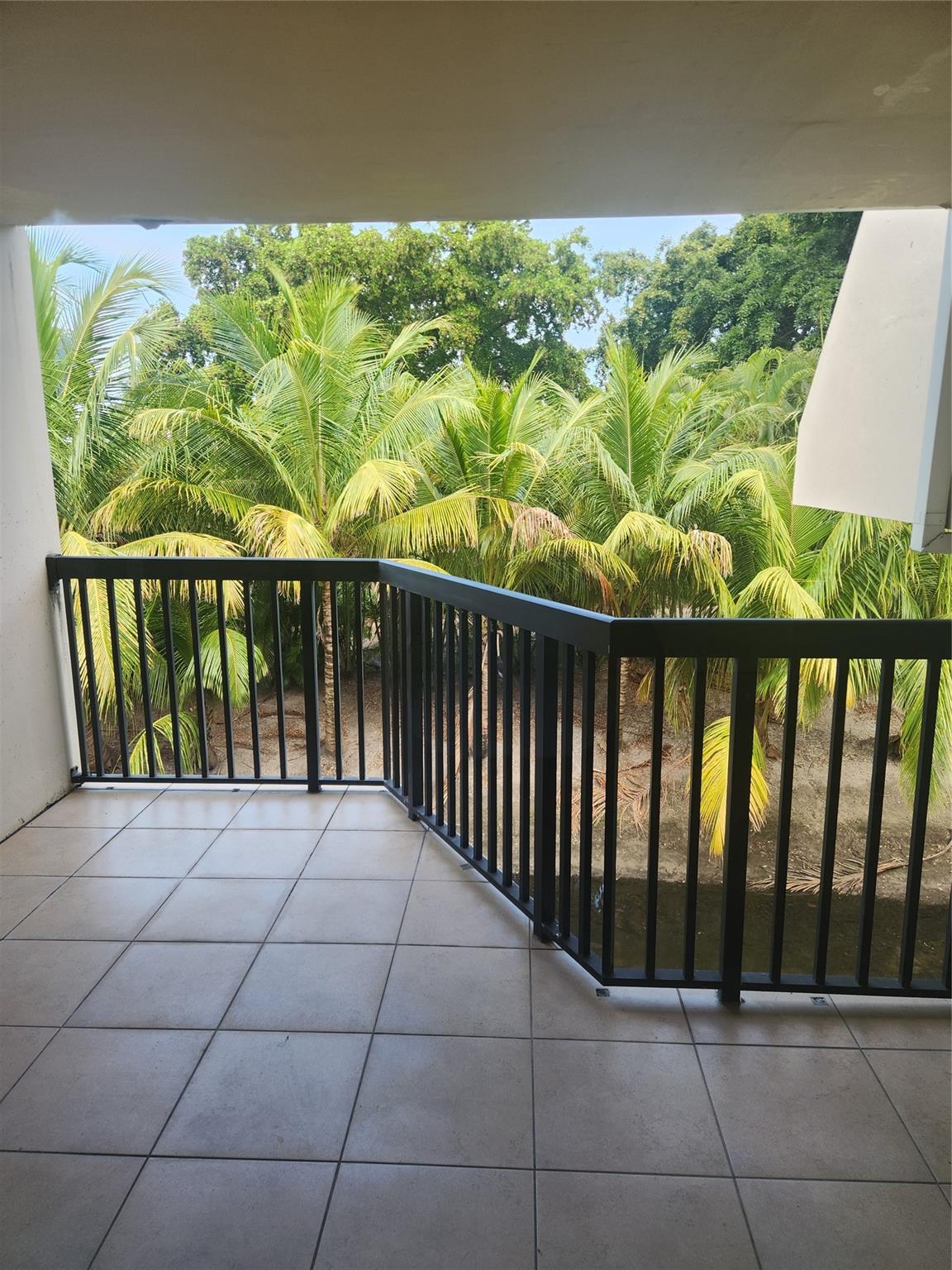 Coronado condo - Residential