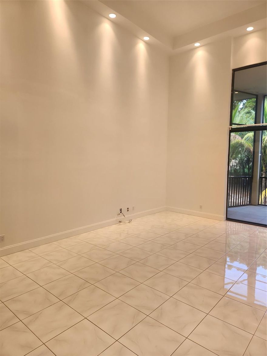 Experience the exceptional charm of this remodeled 3-bedroom, 3-bathroom, 3-balcony townhome, ideally located in prime Aventura. This spacious residence offers high ceilings and abundant natural light through oversized windows with stunning views of the golf course. The open kitchen includes ample storage space and modern finishes, perfect for both everyday living and entertaining.

Additional features include a designated office area, a new A/C unit, and one covered parking space. Nestled within walking distance to Aventura Mall, fine dining, and multiple shops, the location combines luxury with unmatched convenience. The building has also undergone a full 40-year recertification, ensuring peace of mind with structural integrity and quality.