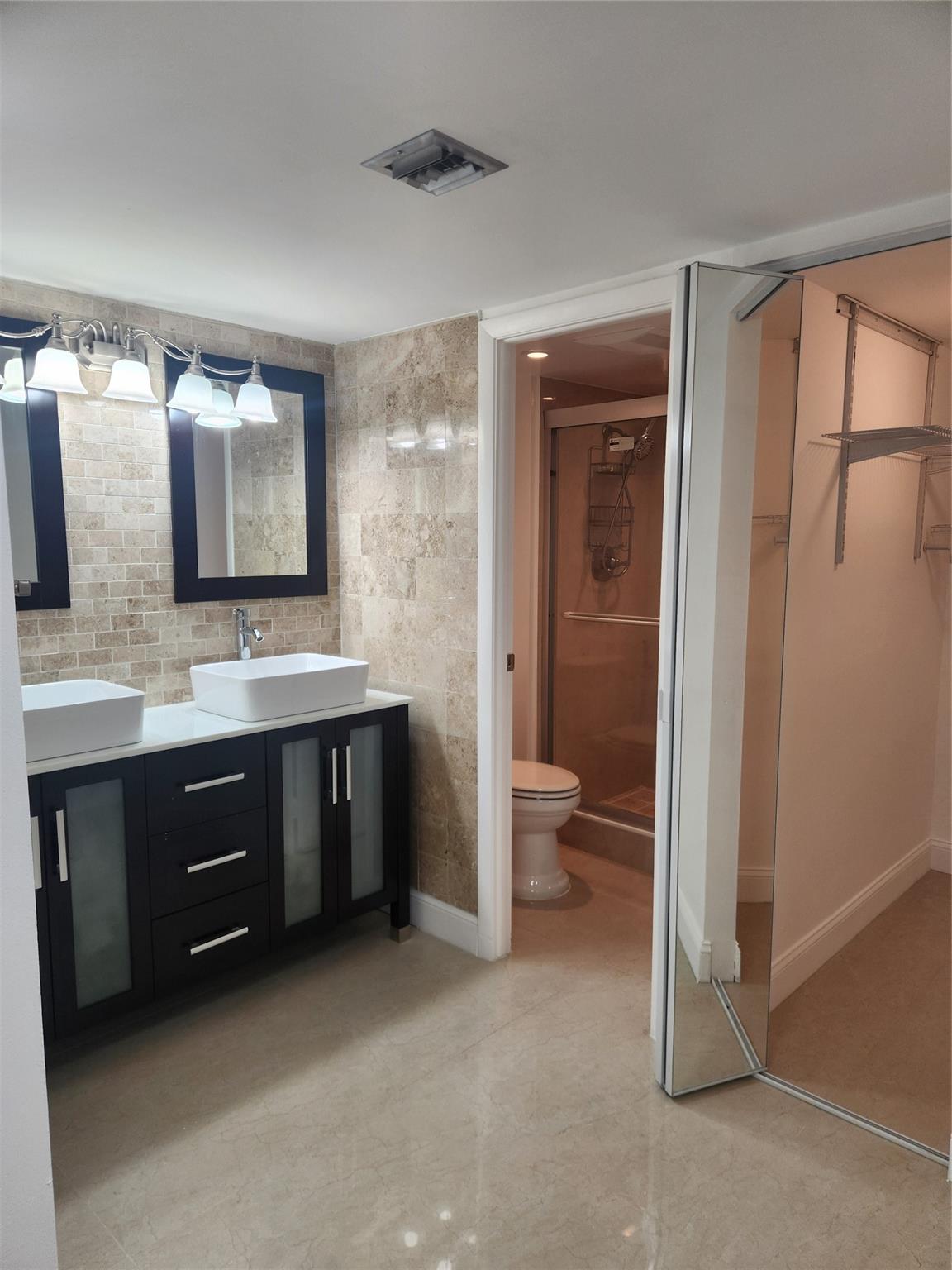 Coronado condo - Residential