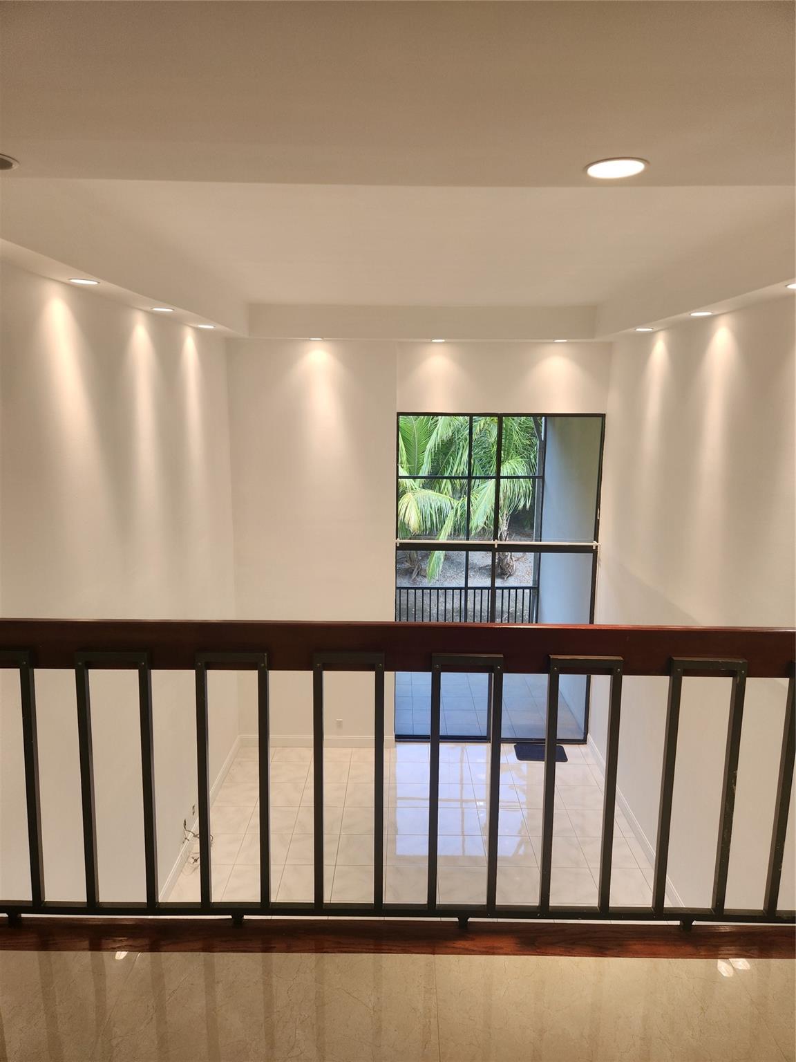 Coronado condo - Residential