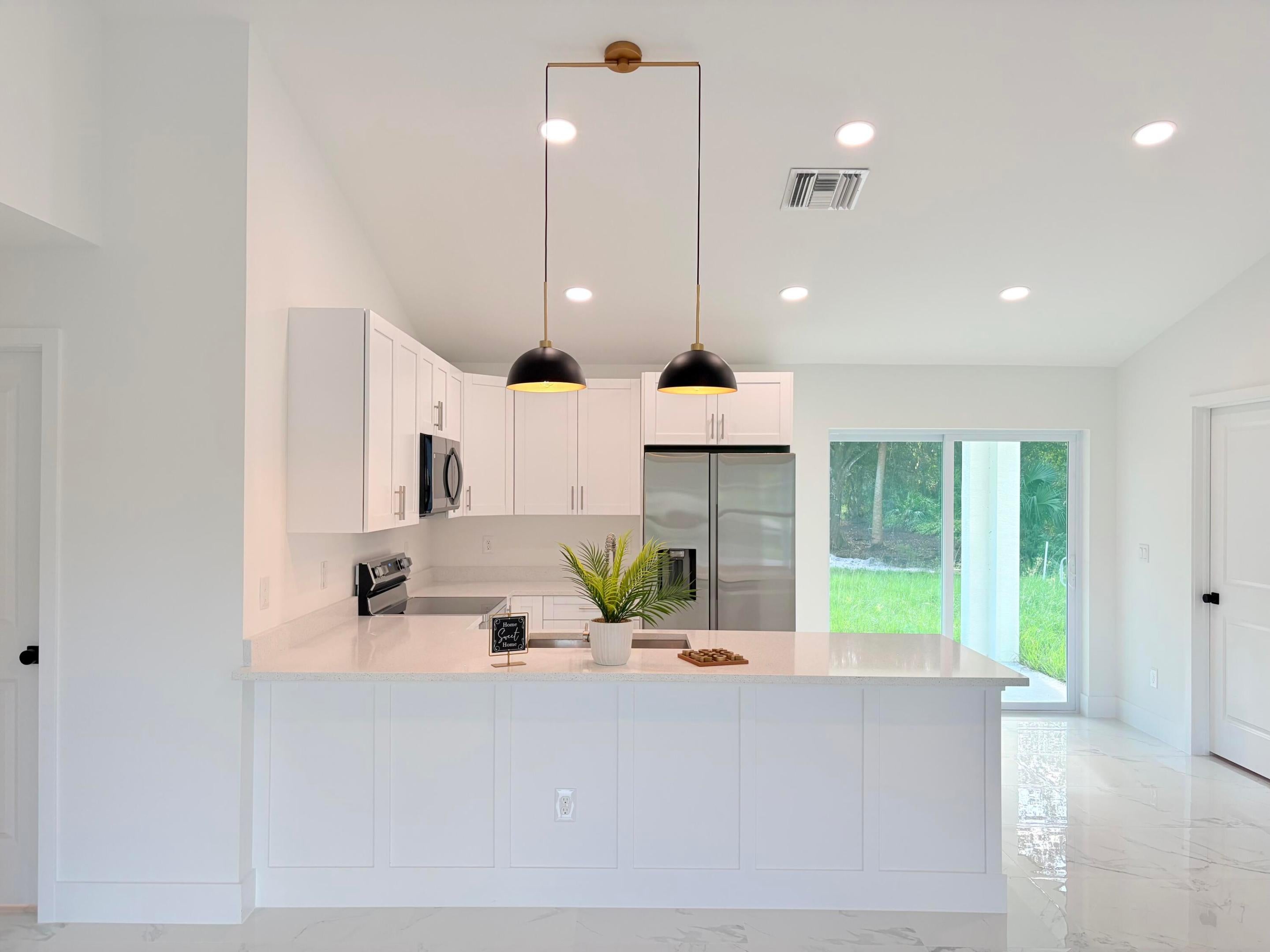 3510 NW 37th Avenue