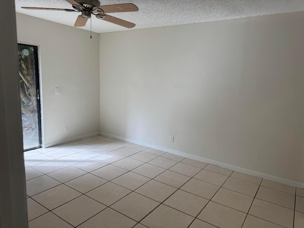 SUGAR POND MANOR OF WELLINGTON - Residential Lease