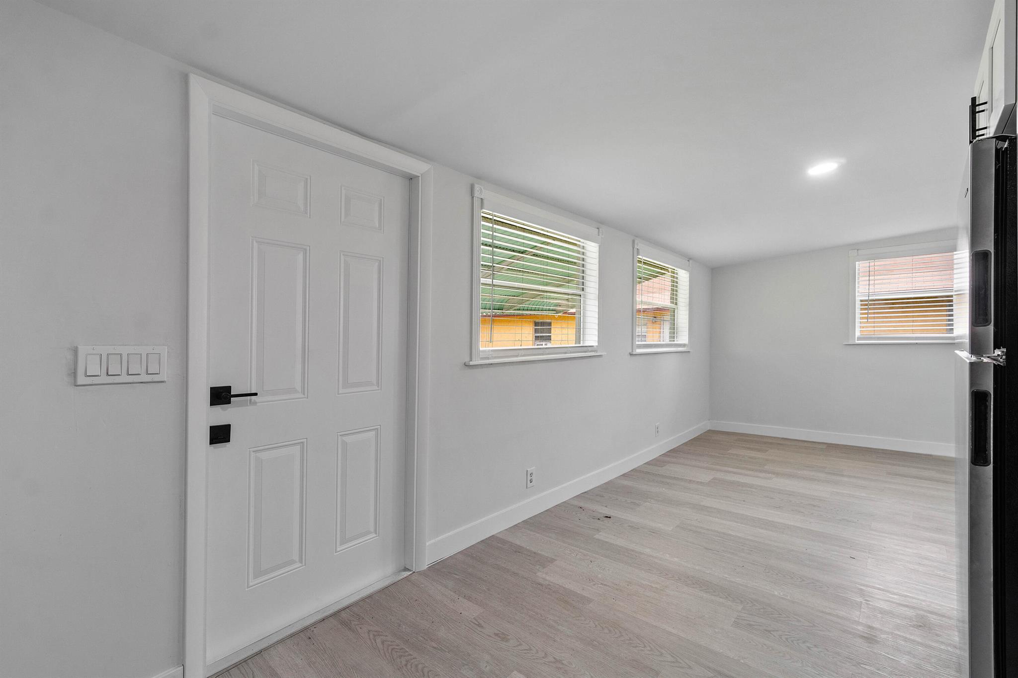 LINCOLN PARK - Residential