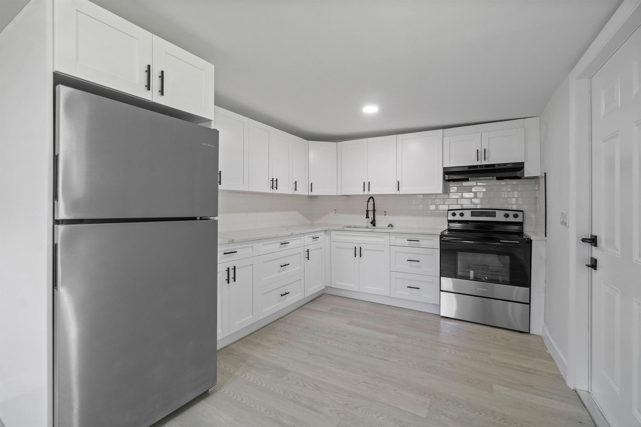 LINCOLN PARK - Residential