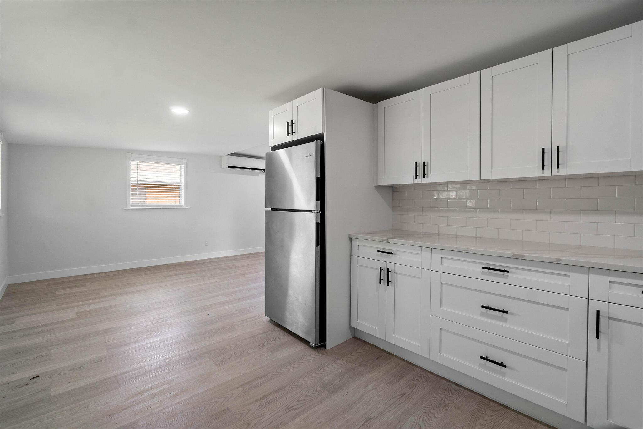 LINCOLN PARK - Residential