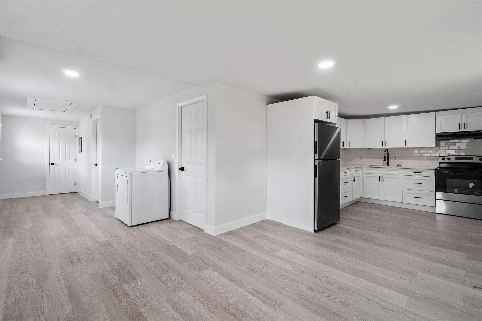 LINCOLN PARK - Residential