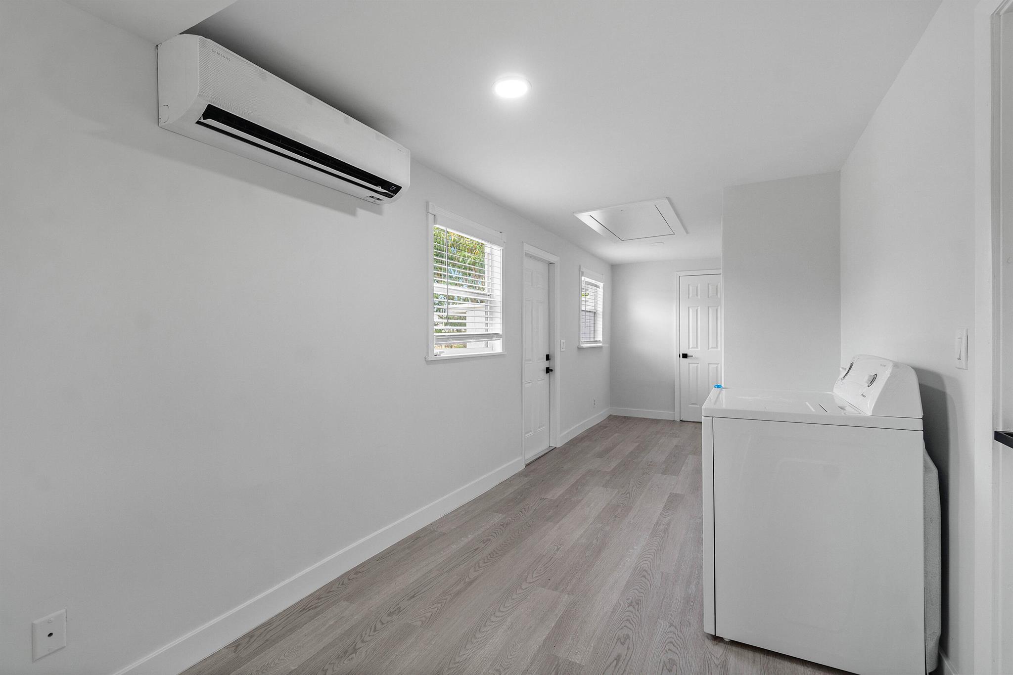 LINCOLN PARK - Residential